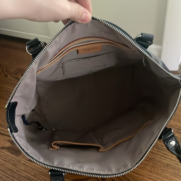 MZ Wallace Chelsea Tote small in Navy Gloss. - Picture 13 of 14